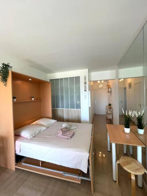 Studio Port Marina - Parking Prive, Climatise Au Ducal Villeneuve-Loubet Zewnętrze zdjęcie